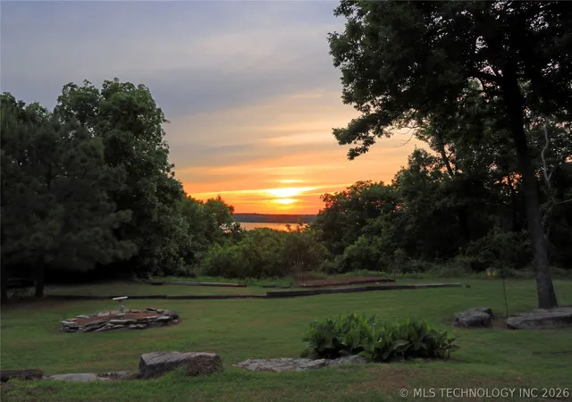 Photo 3 of Single family home for sale at 13544 N Shoreline Dr, Hulbert, OK 74441 | MLS# 2615595 | Listing updated on 2026-09-03