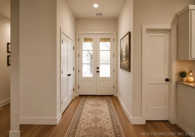Photo 3 of Single family home for sale at 1000 S Moccasin Pl, Sapulpa, OK 74066 | MLS# 2615815 | Listing updated on 2026-09-02