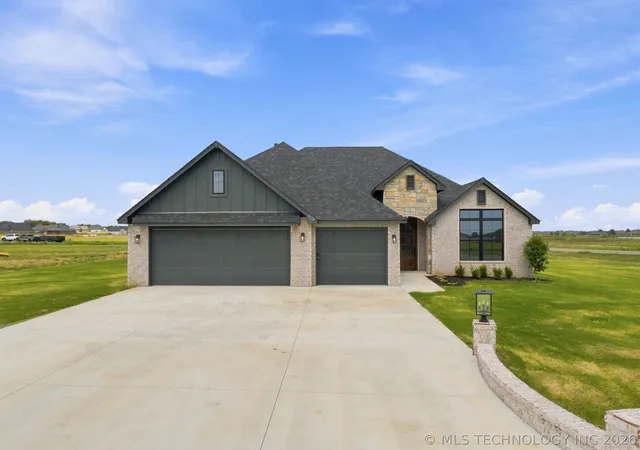 Photo 1 of Single family home for sale at 5677 E 136th Place, Collinsville, OK 74021 | MLS# 2615760 | Listing updated on 2026-09-14