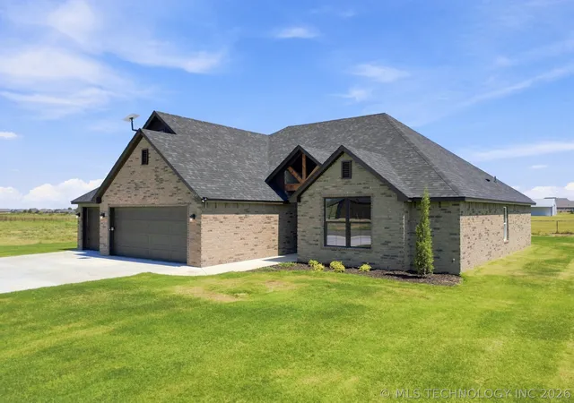 Photo 2 of Single family home for sale at 13645 N 58th Eastavenue, Collinsville, OK 74021 | MLS# 2615768 | Listing updated on 2026-09-14