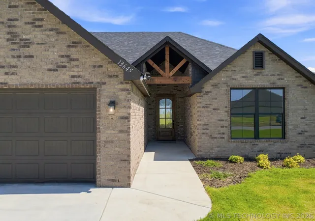 Photo 3 of Single family home for sale at 13645 N 58th Eastavenue, Collinsville, OK 74021 | MLS# 2615768 | Listing updated on 2026-09-14