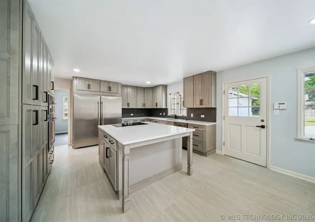Photo 2 of Single family home for sale at 3215 E 61st Street, Tulsa, OK 74136 | MLS# 2615880 | Listing updated on 2026-09-14