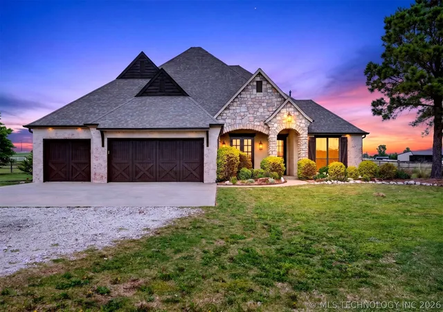 Photo 2 of Single family home for sale at 891 E 181st Street, Mounds, OK 74047 | MLS# 2616214 | Listing updated on 2026-09-14
