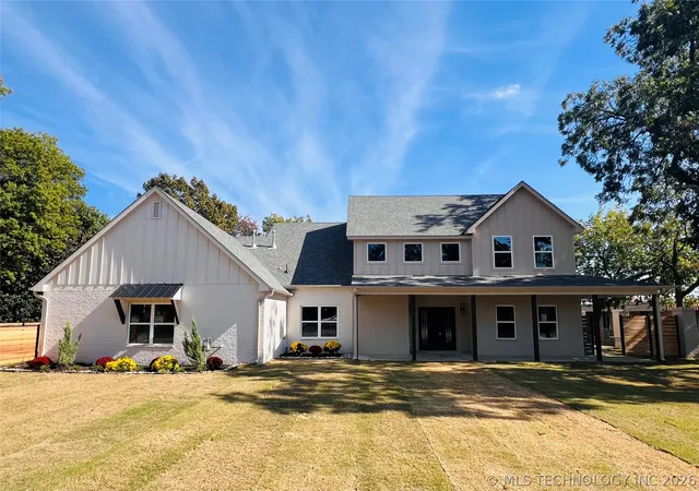 Photo 1 of Single family home for sale at 4929 S Columbia Ave, Tulsa, OK 74105 | MLS# 2616477 | Listing updated on 2026-09-07