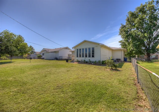 Photo 22 of Single family home for sale at 10107 E 22nd Place, Tulsa, OK 74129 | MLS# 2614922 | Listing updated on 2026-09-09