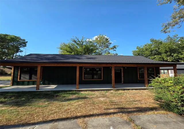 Photo 4 of Single family home for sale at 1344 W Main Ave, Westville, OK 74965 | MLS# 2616747 | Listing updated on 2026-09-12