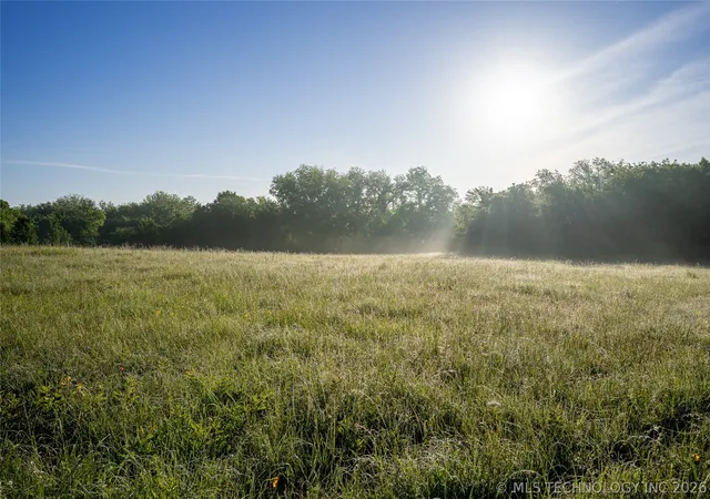 Photo 2 of Sale Pending at 006 S Elwood Ave, Glenpool, OK 74033 | MLS# 2617129 | Listing updated on 2026-09-01