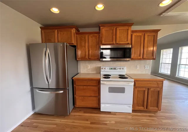 Photo 3 of Single family home for sale at 10766 E 121st Street N, Collinsville, OK 74021 | MLS# 2617311 | Listing updated on 2026-09-14