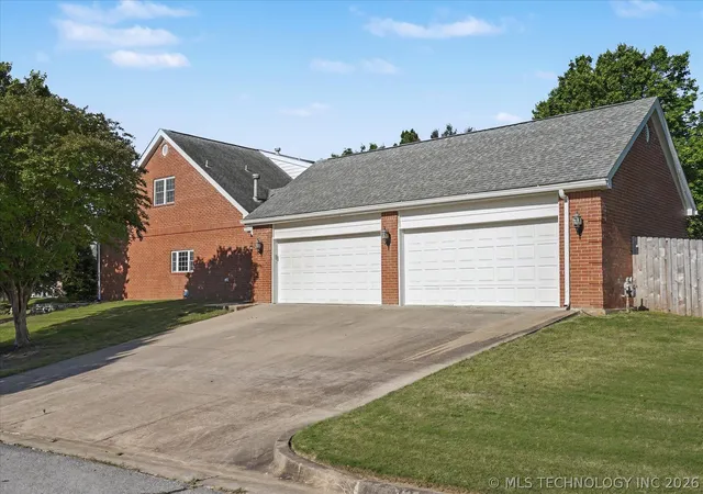 Photo 3 of Sale Pending at 1629 E 124th Street S, Jenks, OK 74037 | MLS# 2617424 | Listing updated on 2026-09-14