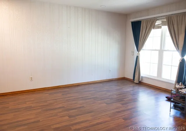 Photo 4 of Single family home for sale at 1901 Mason, Durant, OK 74701 | MLS# 2616638 | Listing updated on 2026-10-07