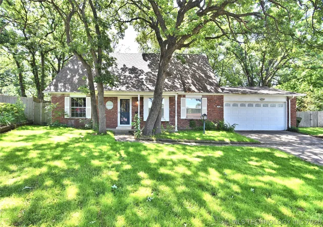 Photo 1 of Sale Pending at 316 Redbud Ct, Sand Springs, OK 74063 | MLS# 2616723 | Listing updated on 2026-08-31