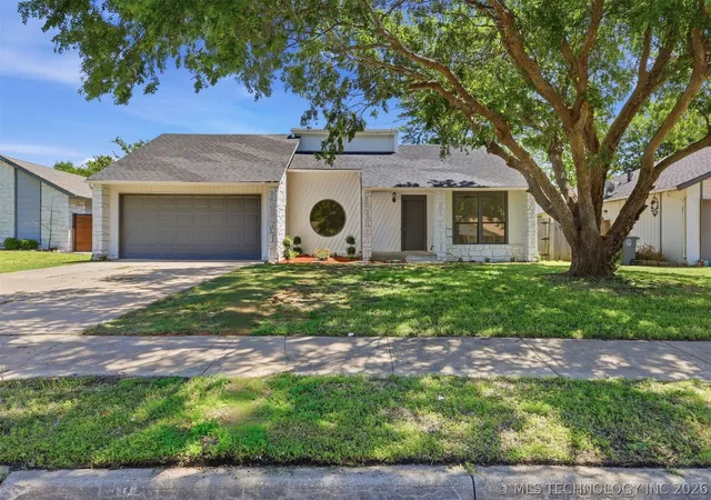Single family home for sale at 3829 S 117th Eastavenue, Tulsa, OK 74146 | MLS# 2617356