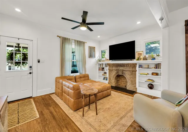 Photo 4 of Sale Pending at 1819 W Cameron St, Tulsa, OK 74127 | MLS# 2617743 | Listing updated on 2026-09-02