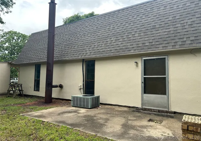 Photo 4 of Single family home for sale at 110955 S 1110 Road, Sallisaw, OK 74955 | MLS# 2617875 | Listing updated on 2026-09-10