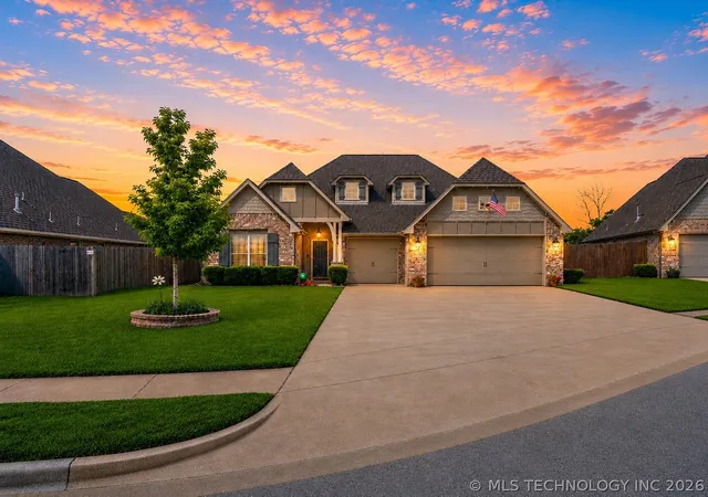 Photo 2 of Sale Pending at 13182 S 90th Eastavenue, Bixby, OK 74008 | MLS# 2615571 | Listing updated on 2026-09-08