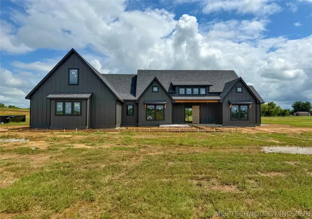 Photo 1 of Sale Pending at 1413 Gunner Ln, Fort Gibson, OK 74434 | MLS# 2617979 | Listing updated on 2026-09-11