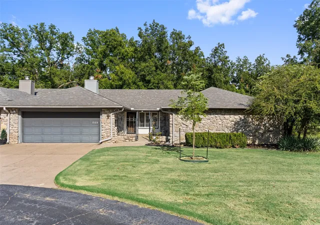 Photo 1 of Sale Pending at 1569 Pecan Pl, Bartlesville, OK 74003 | MLS# 2615567 | Listing updated on 2026-09-06
