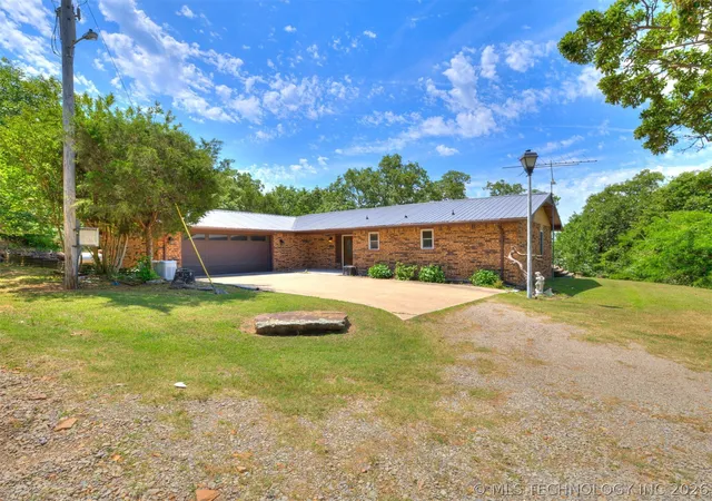 Photo 1 of Single family home for sale at 1082 Gaines Crk Loop, Eufaula, OK 74432 | MLS# 2618206 | Listing updated on 2026-09-09