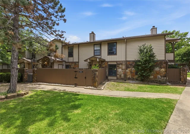 Photo 1 of Condo for sale at 6370 S 80th Eastavenue #39L, Tulsa, OK 74133 | MLS# 2618184 | Listing updated on 2026-09-14