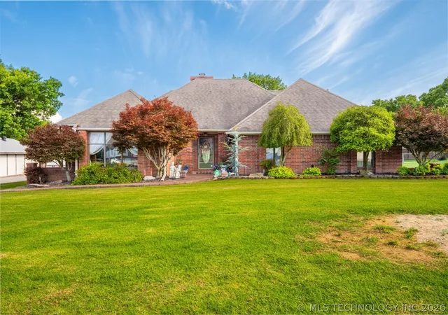 Photo 3 of Single family home for sale at 604 Nelson, Mc Alester, OK 74501 | MLS# 2618150 | Listing updated on 2026-08-30