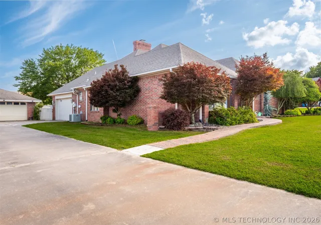 Photo 4 of Single family home for sale at 604 Nelson, Mc Alester, OK 74501 | MLS# 2618150 | Listing updated on 2026-08-30