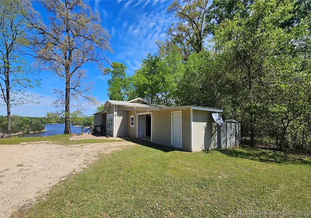 Photo 3 of Single family home for sale at 3905 Holiday Acres Dr, Fort Towson, OK 74735 | MLS# 2618226 | Listing updated on 2026-09-10