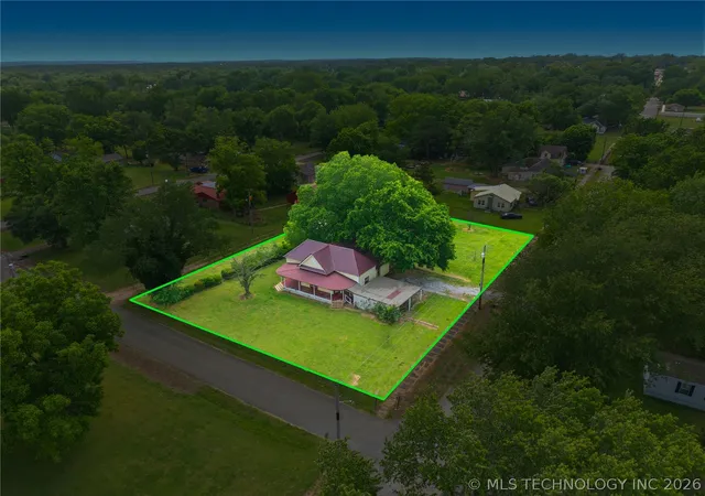 Photo 1 of Single family home for sale at 321 E Delaware, Westville, OK 74965 | MLS# 2618304 | Listing updated on 2026-09-04