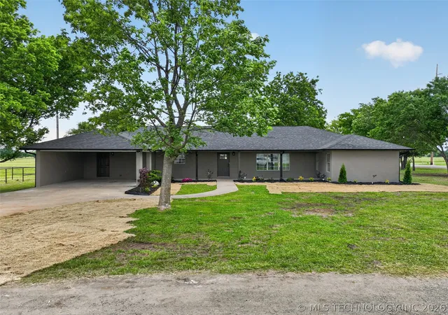 Photo 2 of Single family home for sale at 2025 Ne 5th Street, Pryor, OK 74361 | MLS# 2618338 | Listing updated on 2026-09-11