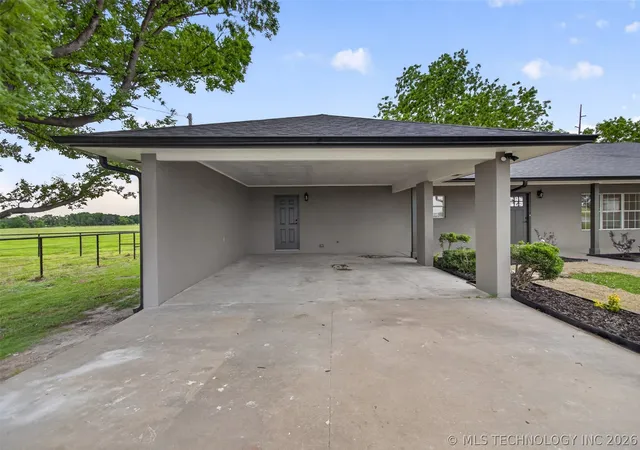 Photo 3 of Single family home for sale at 2025 Ne 5th Street, Pryor, OK 74361 | MLS# 2618338 | Listing updated on 2026-09-11