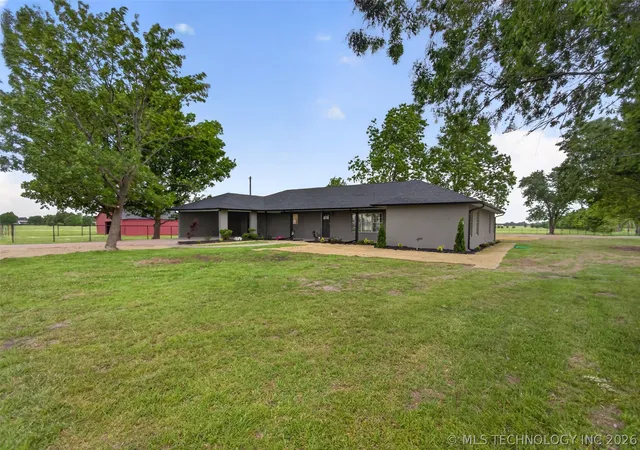 Photo 3 of Single family home for sale at 2025 NE 5th Street, Pryor, OK 74361 | MLS# 2618338 | Listing updated on 2026-09-11