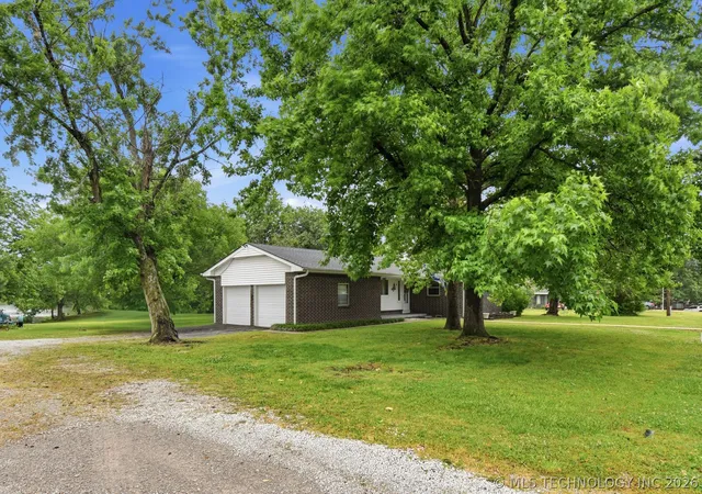 Photo 4 of Sale Pending at 52 Ilma Dr, Bartlesville, OK 74003 | MLS# 2617534 | Listing updated on 2026-08-31