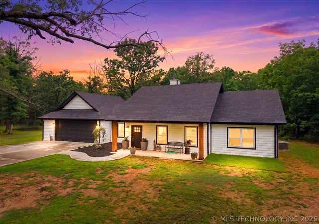 Photo 1 of Single family home for sale at 466070 East 800, Stilwell, OK 74960 | MLS# 2618557 | Listing updated on 2026-09-04