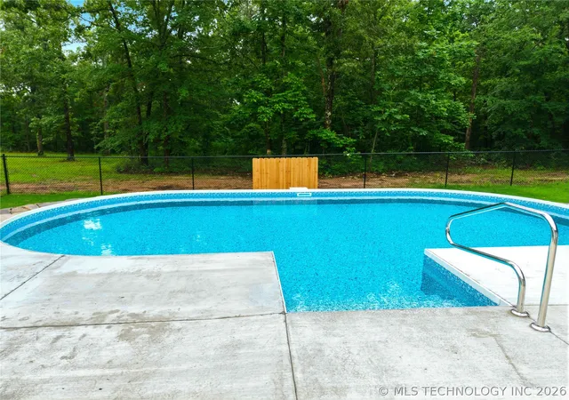 Photo 3 of Single family home for sale at 466070 East 800, Stilwell, OK 74960 | MLS# 2618557 | Listing updated on 2026-09-04