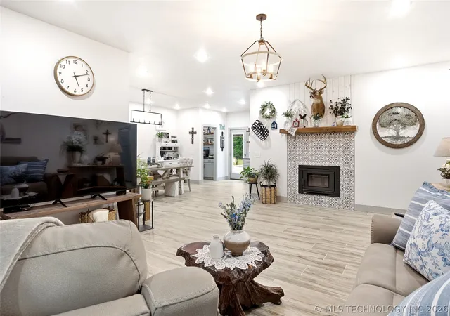 Photo 4 of Single family home for sale at 466070 East 800, Stilwell, OK 74960 | MLS# 2618557 | Listing updated on 2026-09-04