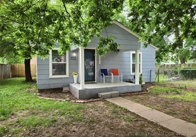 Photo 2 of Single family home for sale at 1723 N Atlanta Pl, Tulsa, OK 74110 | MLS# 2618569 | Listing updated on 2026-09-11
