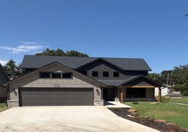 Photo 1 of Sale Pending at 1337 E Hobson Ave, Sapulpa, OK 74066 | MLS# 2618610 | Listing updated on 2026-09-03