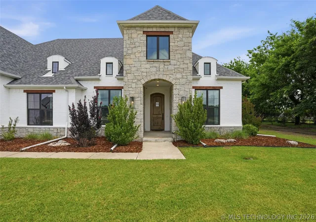 Photo 3 of Single family home for sale at 16981 S 31st Eastavenue, Mounds, OK 74047 | MLS# 2618816 | Listing updated on 2026-09-08