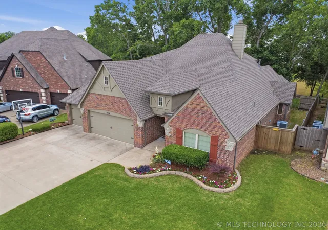 Photo 3 of Single family home for sale at 7058 E 127th Street S, Bixby, OK 74008 | MLS# 2618914 | Listing updated on 2026-09-01