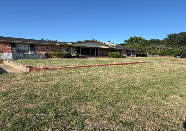 Photo 3 of Single family home for sale at 1517 E Miami, Mc Alester, OK 74501 | MLS# 2617172 | Listing updated on 2026-09-05