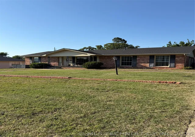 Photo 3 of Single family home for sale at 1517 E Miami, Mc Alester, OK 74501 | MLS# 2617172 | Listing updated on 2026-09-05