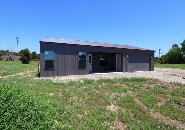 Photo 2 of Single family home for sale at 10 Texanna, Eufaula, OK 74432 | MLS# 2619057 | Listing updated on 2026-09-09