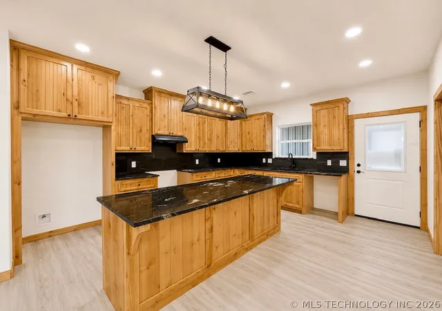 Photo 4 of Single family home for sale at 11792 Xander Ln, Kingston, OK 73439 | MLS# 2616375 | Listing updated on 2026-09-08