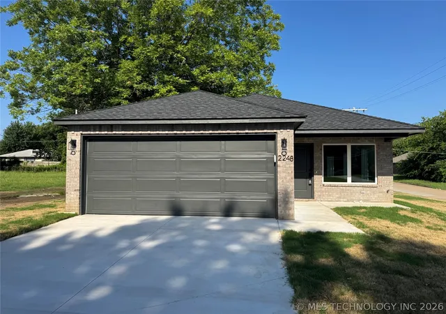 Photo 1 of Single family home for sale at 2248 N Rockford Ave, Tulsa, OK 74106 | MLS# 2619208 | Listing updated on 2026-09-11