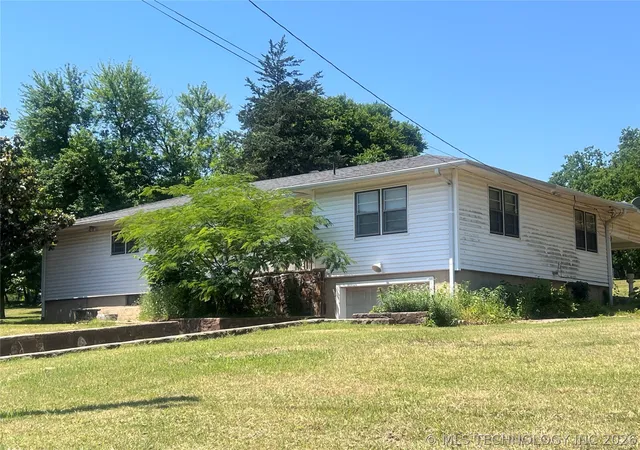 Photo 3 of Single family home for sale at 185 Nw 8th Street, Hartshorne, OK 74547 | MLS# 2619269 | Listing updated on 2026-09-11