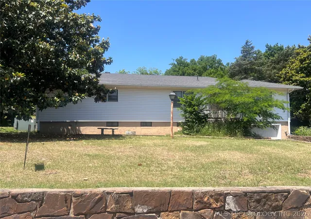 Photo 3 of Single family home for sale at 185 NW 8th Street, Hartshorne, OK 74547 | MLS# 2619269 | Listing updated on 2026-09-11