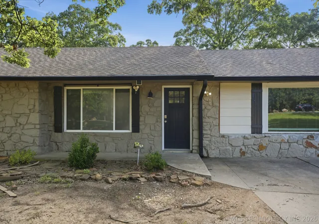 Photo 3 of Single family home for sale at 20815 S 142nd Eastavenue, Bixby, OK 74008 | MLS# 2619560 | Listing updated on 2026-09-07