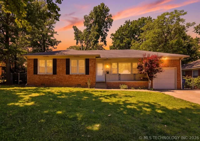 Photo 2 of Sale Pending at 3828 S Indianapolis Ave, Tulsa, OK 74135 | MLS# 2619566 | Listing updated on 2026-08-31