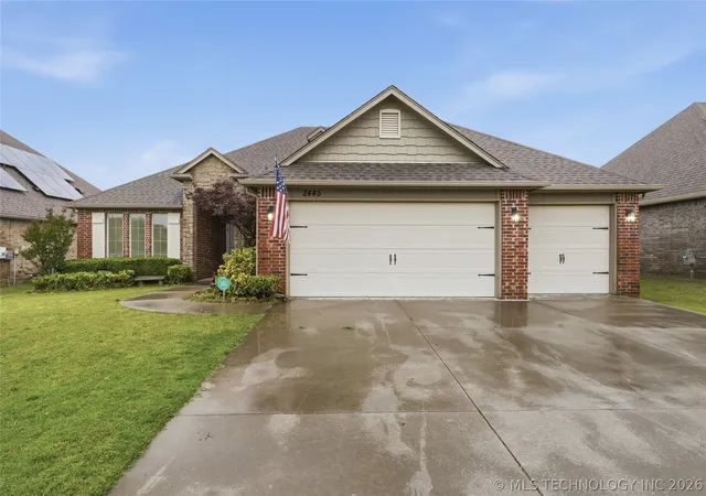 Photo 1 of Sale Pending at 2445 S Oak Ave, Broken Arrow, OK 74012 | MLS# 2619621 | Listing updated on 2026-09-23