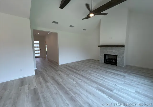 Photo 4 of Sale Pending at 2063 E 129th Place S, Jenks, OK 74037 | MLS# 2619672 | Listing updated on 2026-09-03