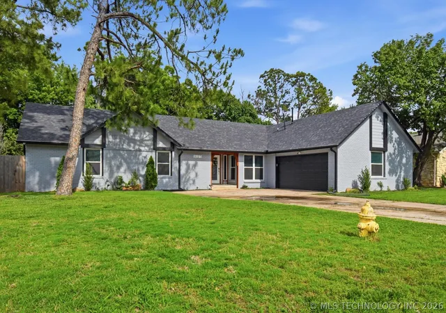 Photo 2 of Sale Pending at 8137 S 76th East Ave, Tulsa, OK 74133 | MLS# 2619788 | Listing updated on 2026-09-14